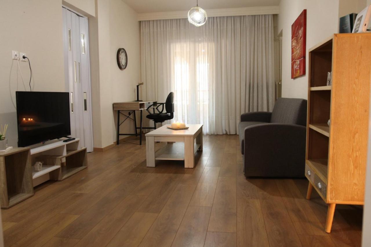 Nikis Apartment Larissa Luaran gambar